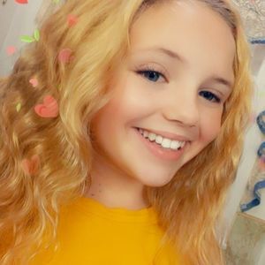 Meet your Posher, Marisa